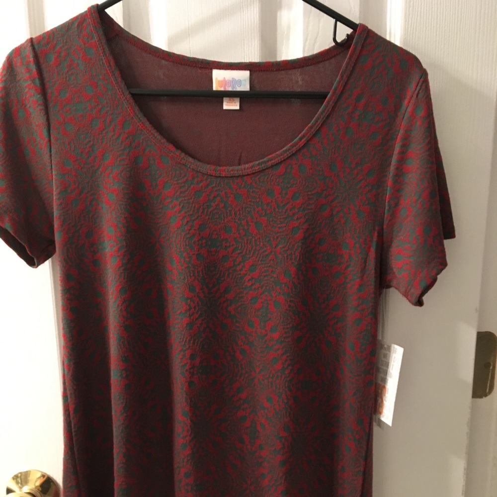 Lularoe Classic tee Xs